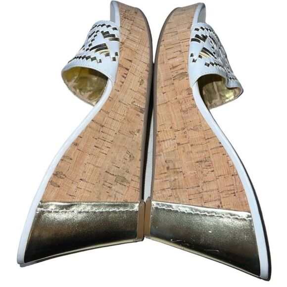 Marc Fisher White / Gold Metallic Woven Leather Cork Wedge Heels Sandals 9.5 - Picture 3 of 5